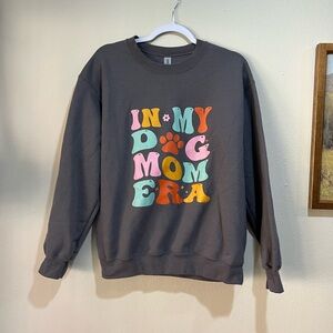 Gildan Gray Crewneck Sweater with Colorful Graphic